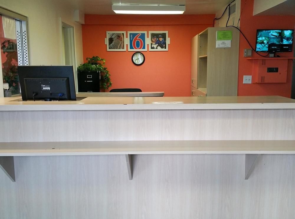 Home 6 Motel Топика Екстериор снимка