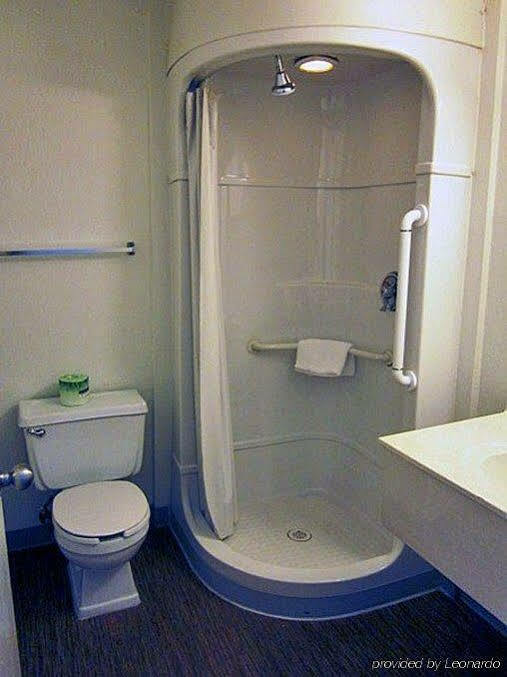 Home 6 Motel Топика Екстериор снимка